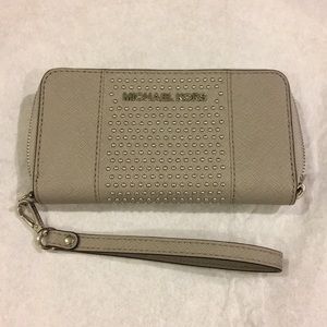 Gray Michael Kors Wristlet